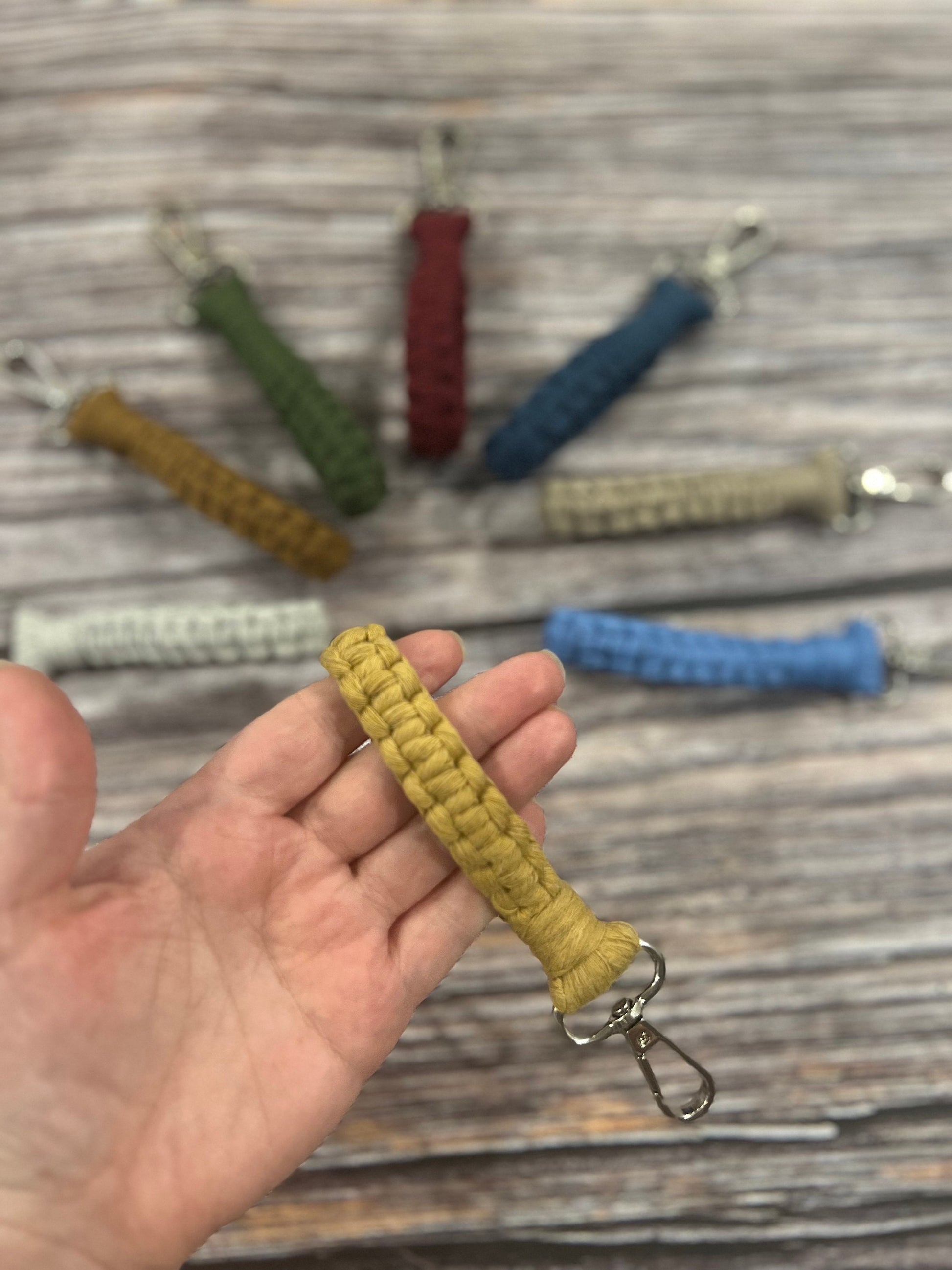 Macrame mini wristlet keychain | mini keychain | key fob | boho | gift